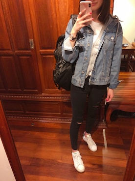「stradivarius（ストラディバリウス）のアイテム（デニムジャケット）」を使った、colovehhさん（レディース・170cm）の冬コーディネート