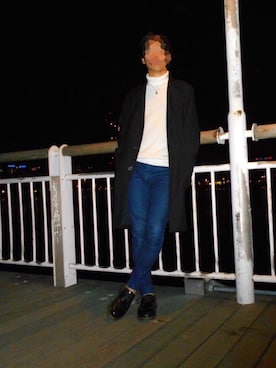 「UNIQLO Uのアイテム（チェスターコート、ブラック系）」を使った、Ｕ字さん（メンズ・178cm）の冬コーディネート