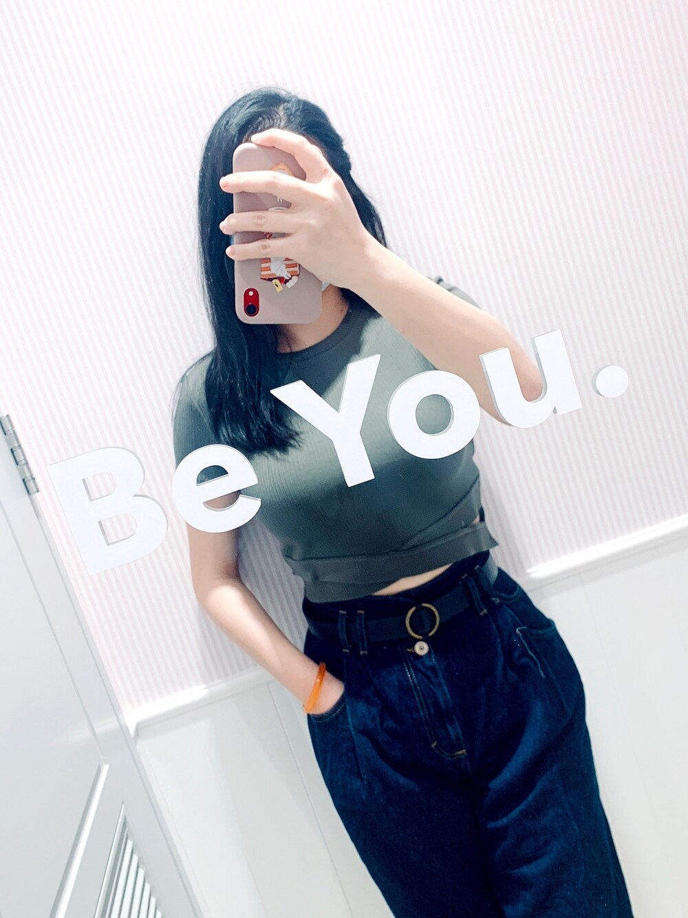 「ootd、街頭穿搭、164cm」｜「eight sixtyのアイテム（Tシャツ/カットソー、グリーン系）」を使った、Regina 💜さん（レディース・164cm）の春コーディネートの1枚目の写真