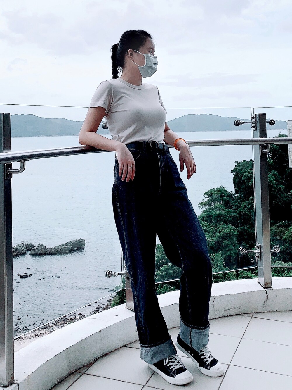 「ootd、164cm、休閒」｜「UNIQLOのアイテム（Tシャツ/カットソー、ベージュ系）」を使った、Regina 💜さん（レディース・164cm）の春コーディネートの1枚目の写真