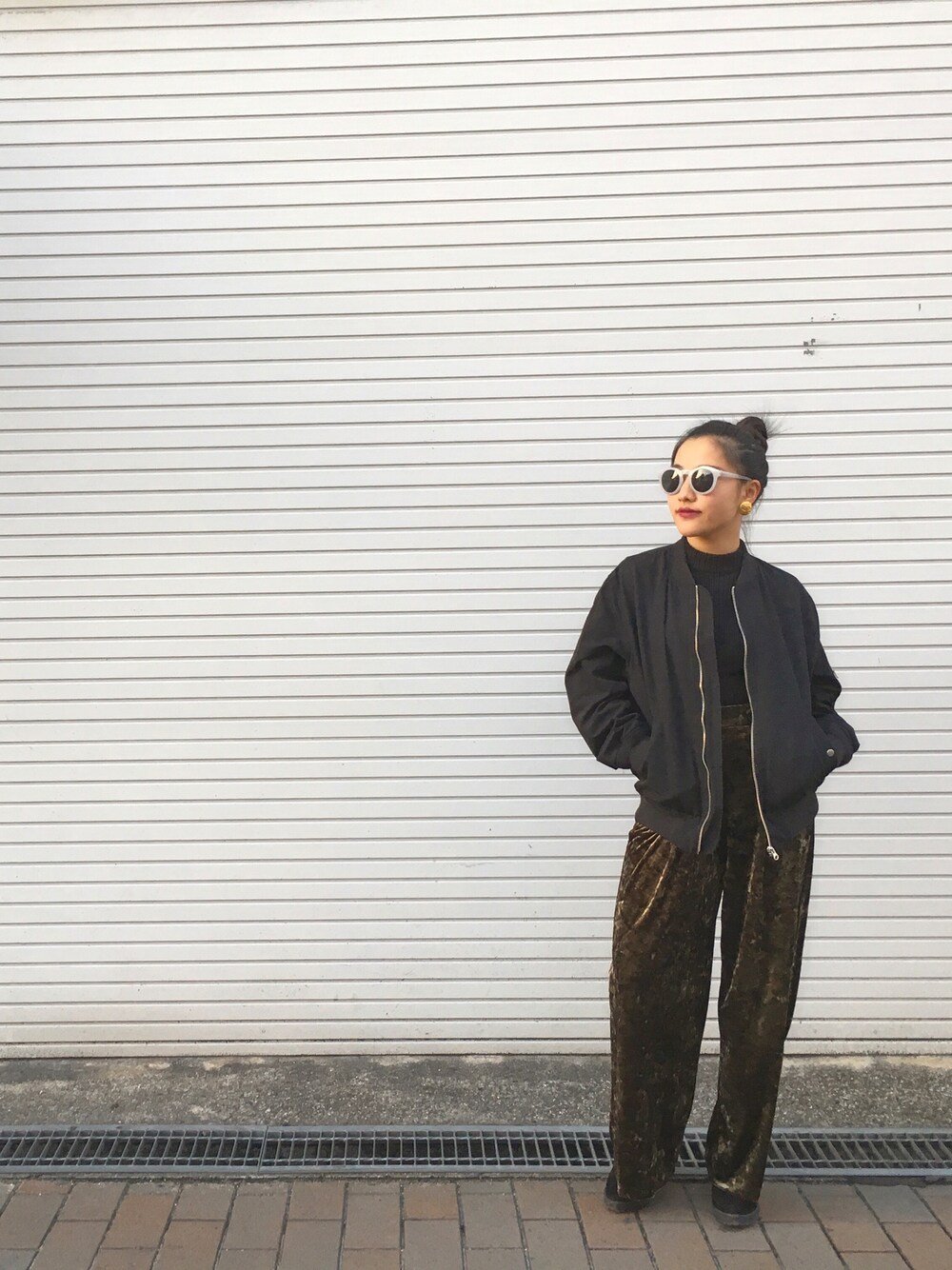 「メリークリスマス、神戸、南京町、ベロア、WEGO、ZARA、moussy、MA-1、ootd、chanel」｜「WEGOのアイテム（ブルゾン、ブラック系）」を使った、meさん（レディース・154cm）の冬コーディネートの1枚目の写真