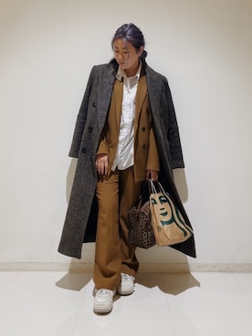 「アイテム（ボストンバッグ）」を使った、ANNAさん（レディース・156cm）の冬コーディネート