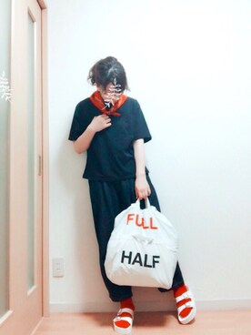 「REEF（リーフ）のアイテム（パンツ）」を使った、wakaba@さん（レディース・163cm）の春コーディネート