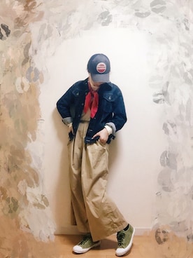 「ベージュパンツ」｜「アイテム（財布/小物）」を使った、wakaba@さん（レディース・163cm）の秋コーディネート