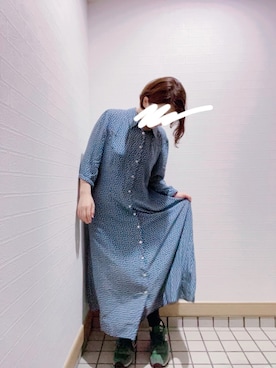 「小花柄ワンピース」｜「アイテム（スニーカー）」を使った、wakaba@さん（レディース・163cm）の夏コーディネート