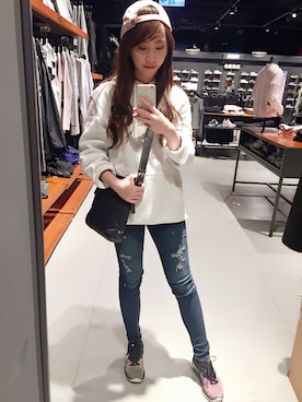 Cari Chenさんのコーディネート