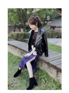 Cari Chenさんのコーディネート