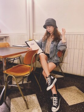 Cari Chenさんのコーディネート