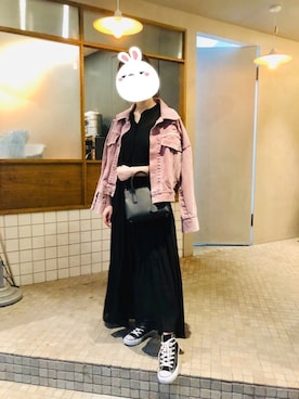 Cari Chenさんのコーディネート