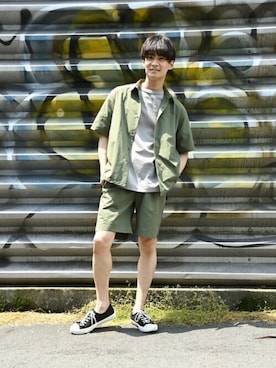 「NAVY（ネイビー）のアイテム（パンツ）」を使った、マックハウスZOZOスタイリスト メンズさん（メンズ・178cm）の夏コーディネート