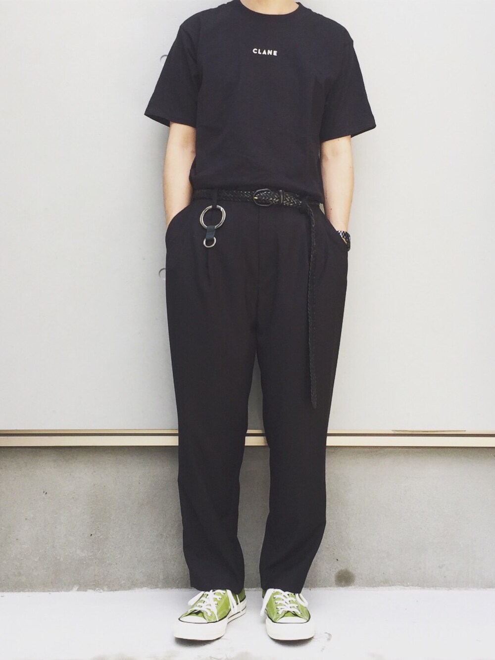 「コンバース、ct70、CLANE、STUDIOUS、オールブラック」｜「CLANEの【CLANE HOMME】CLANE PACK T/S（Tシャツ/カットソー、ブラック系）」を使った、TAKAさん（メンズ・175cm）の秋コーディネートの1枚目の写真