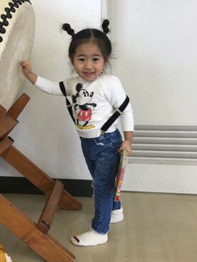 「H&M（エイチ・アンド・エム）のアイテム（スウェット、ホワイト系）」を使った、kanaaah7.sさん（キッズ・100cm）の春コーディネート