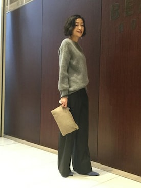 「アイテム（クラッチバッグ）」を使った、Tomoko.Kさん（レディース・163cm・40代）の冬コーディネート