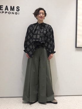 「EFFE BEAMS（エッフェビームス）のアイテム」を使った、Tomoko.Kさん（レディース・163cm）の秋コーディネート