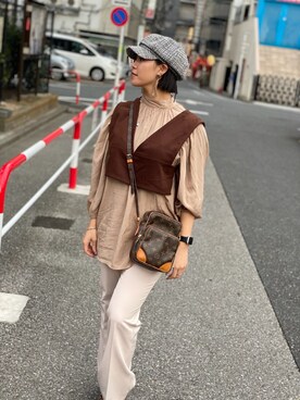 「GU（ジーユー）のアイテム（パンツ、ベージュ系）」を使った、kozuecさん（レディース・160cm）の春コーディネート
