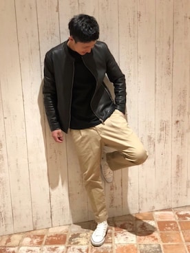 「バックプリント」｜「アイテム（ライダースジャケット）」を使った、𝐊さん（メンズ・180cm）の春コーディネート