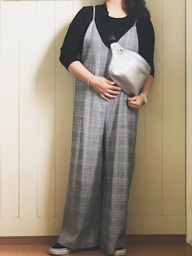 「UNIQLOコーデ」｜「アイテム（オールインワン・サロペット）」を使った、くみさん（レディース・155cm）の秋コーディネート