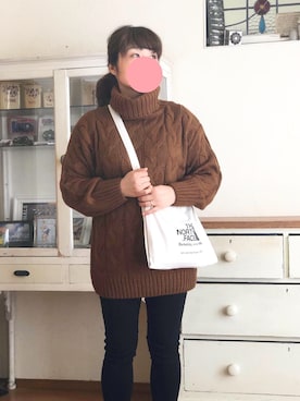 「ケーブルニット」｜「アイテム（チュニック）」を使った、くみさん（レディース・154cm）の秋コーディネート