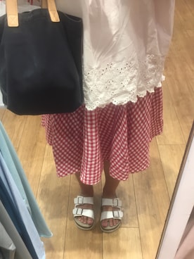 「5（ファイブ）のアイテム（スカート）」を使った、ゆりなさん（レディース・156cm）の夏コーディネート