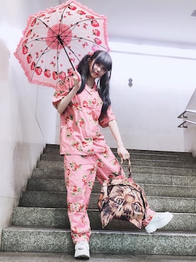 「原宿」｜「アイテム（サンダル）」を使った、六禄ろく（死体）さん（レディース・160cm）の夏コーディネート