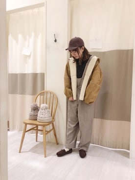 「リバーシブル」｜「アイテム（モカシン/デッキシューズ）」を使った、ｎａさん（レディース・157cm）の秋コーディネート