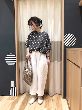 「ビーズバッグ」｜「アイテム（スリッポン）」を使った、ｎａさん（レディース・157cm）の春コーディネート