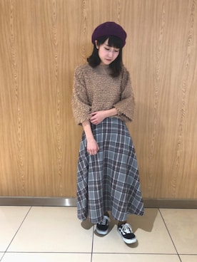 「アイテム（ハンチング/ベレー帽、パープル系）」を使った、ささみさん（レディース・156cm）の秋コーディネート
