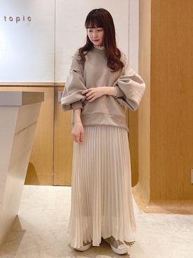 「袖ボリューム」｜「アイテム（スウェット）」を使った、ささみさん（レディース・156cm）の冬コーディネート