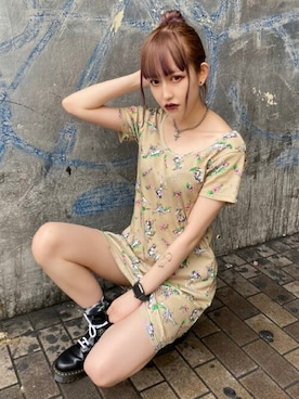 「アイテム（ワンピース/ドレス、ベージュ系）」を使った、X-girl STAFFさん（レディース・165cm）の夏コーディネート