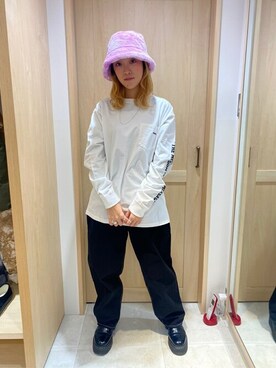 「アイテム（ハット、ピンク系）」を使った、X-girl STAFFさん（レディース・158cm）の秋コーディネート