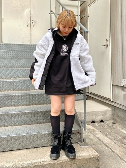 X Girl Staff X Girl X Girlのtシャツ カットソーを使ったコーディネート Wear