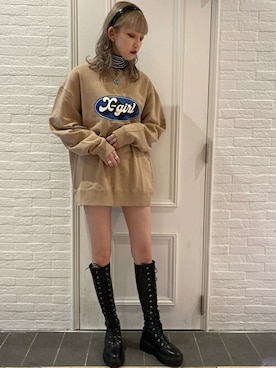 「スケボー」｜「アイテム（スウェット）」を使った、X-girl STAFFさん（レディース・165cm）の冬コーディネート