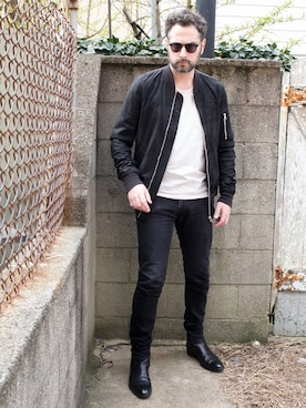「Saint Laurent」｜「アイテム（MA-1）」を使った、Mason Kraneさん（メンズ・183cm）の春コーディネート