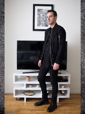 「Saint Laurent」｜「アイテム（MA-1）」を使った、Mason Kraneさん（メンズ・183cm）の秋コーディネート