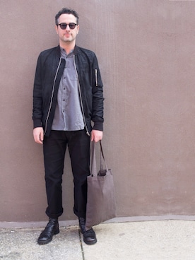 「RICK OWENS」｜「アイテム（MA-1）」を使った、Mason Kraneさん（メンズ・183cm）の秋コーディネート