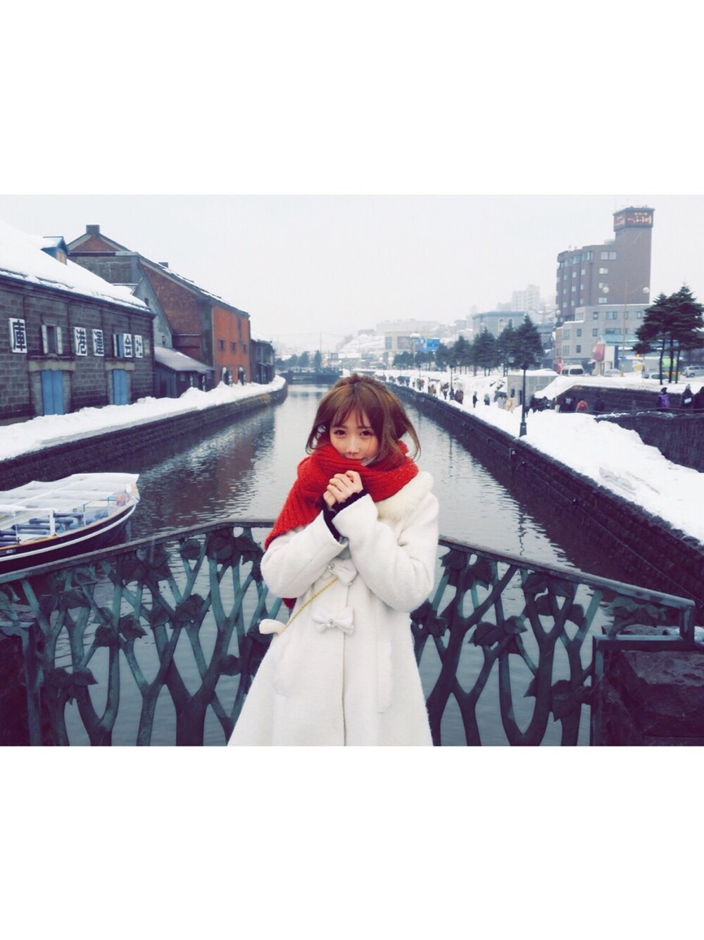 「LIZ LISAのアイテム（ジャケット/アウター、ホワイト系）」を使った、cocoa0827さん（レディース・157cm）の冬コーディネートの1枚目の写真