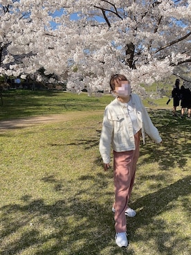 「花見」｜「アイテム（デニムジャケット）」を使った、ayakaさん（レディース・160cm）の春コーディネート