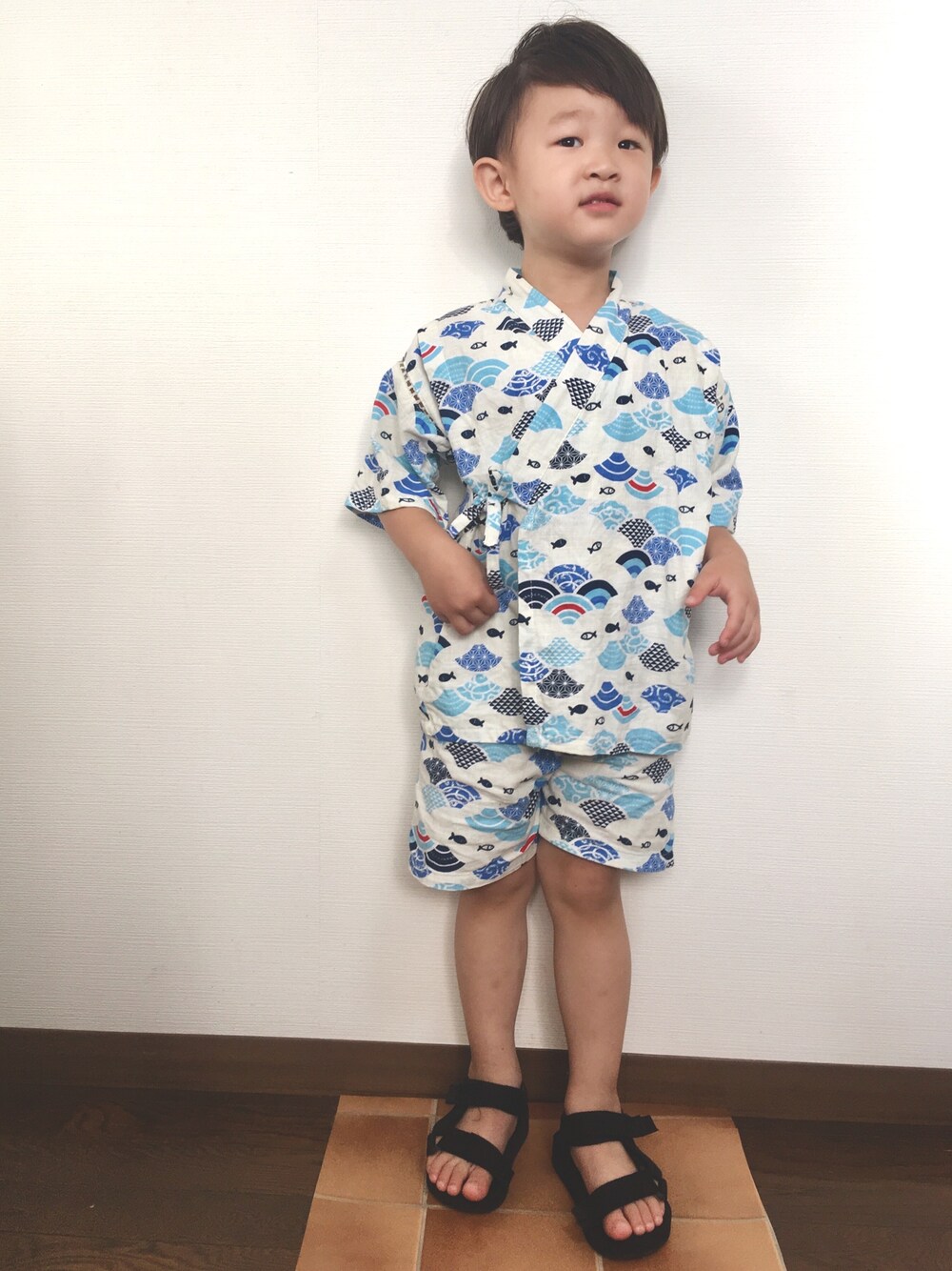 「夏コーデ、甚平、お祭り、浴衣、男の子、おしゃれさんと繋がりたい、シンプルコーデ」｜「あちゃさんのアイテム（その他、ブルー系）」を使った、あちゃさんさん（キッズ・100cm）の夏コーディネートの1枚目の写真