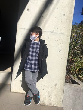 「アイテム（その他アウター、ブラック系）」を使った、あちゃさんさん（キッズ・110cm）の冬コーディネート