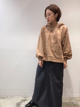 「SEVENDAYS=SUNDAY（セブンデイズサンデイ）のアイテム（パーカー）」を使った、Nishizawa Ayaneさん（レディース・148cm）の秋コーディネート