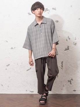 「アイテム（トップス、ブラウン系）」を使った、REONさん（メンズ・173cm）の夏コーディネート