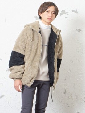「ファーコート」｜「アイテム（パーカー）」を使った、REONさん（メンズ・173cm）の冬コーディネート