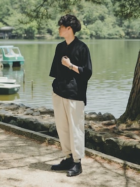 「MACKINTOSH PHILOSOPHY（ﾏｯｷﾝﾄｯｼｭ ﾌｨﾛｿﾌｨｰ）のアイテム」を使った、三木 克海さん（メンズ・175cm）の夏コーディネート