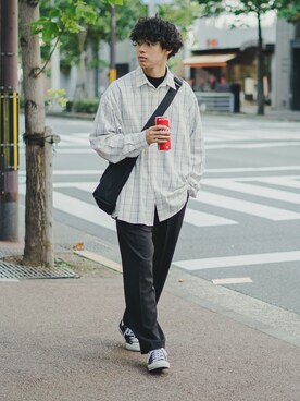 「JUNRED（ジュンレッド）のアイテム（スラックス）」を使った、三木 克海さん（メンズ・175cm）の秋コーディネート