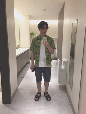 「Paul Smith（ポールスミス）のアイテム（財布）」を使った、腦容量さん（メンズ・170cm）の春コーディネート