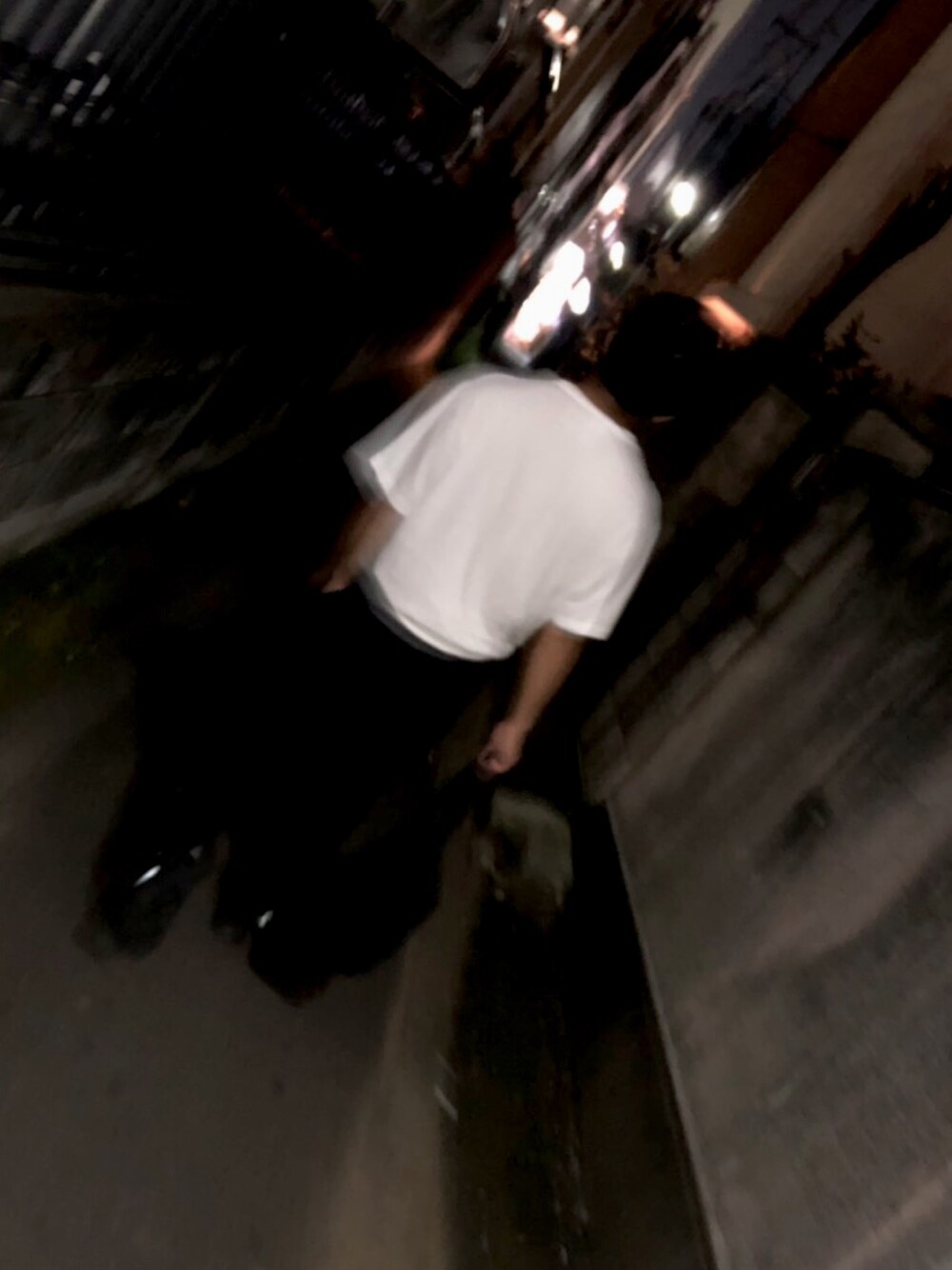 「夏コーデ、シンプル、低身長、大学生、タックイン、ストリート、おしゃれさんと繋がりたい、オーバーサイズ」｜「RIPNDIPのアイテム（Tシャツ/カットソー、ホワイト系）」を使った、よっちゃんさん（メンズ・160cm）の夏コーディネートの1枚目の写真
