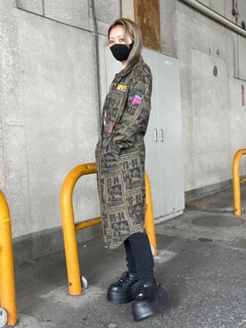 HYSTERIC GLAMOUR渋谷店｜Kimino使用「HYSTERIC GLAMOUR（HYSアップリケ ミリタリーロングシャツ）」的時尚穿搭