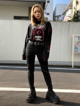 「ロックコーデ」｜「アイテム（スウェット）」を使った、Kiminoさん（レディース・154cm）の冬コーディネート