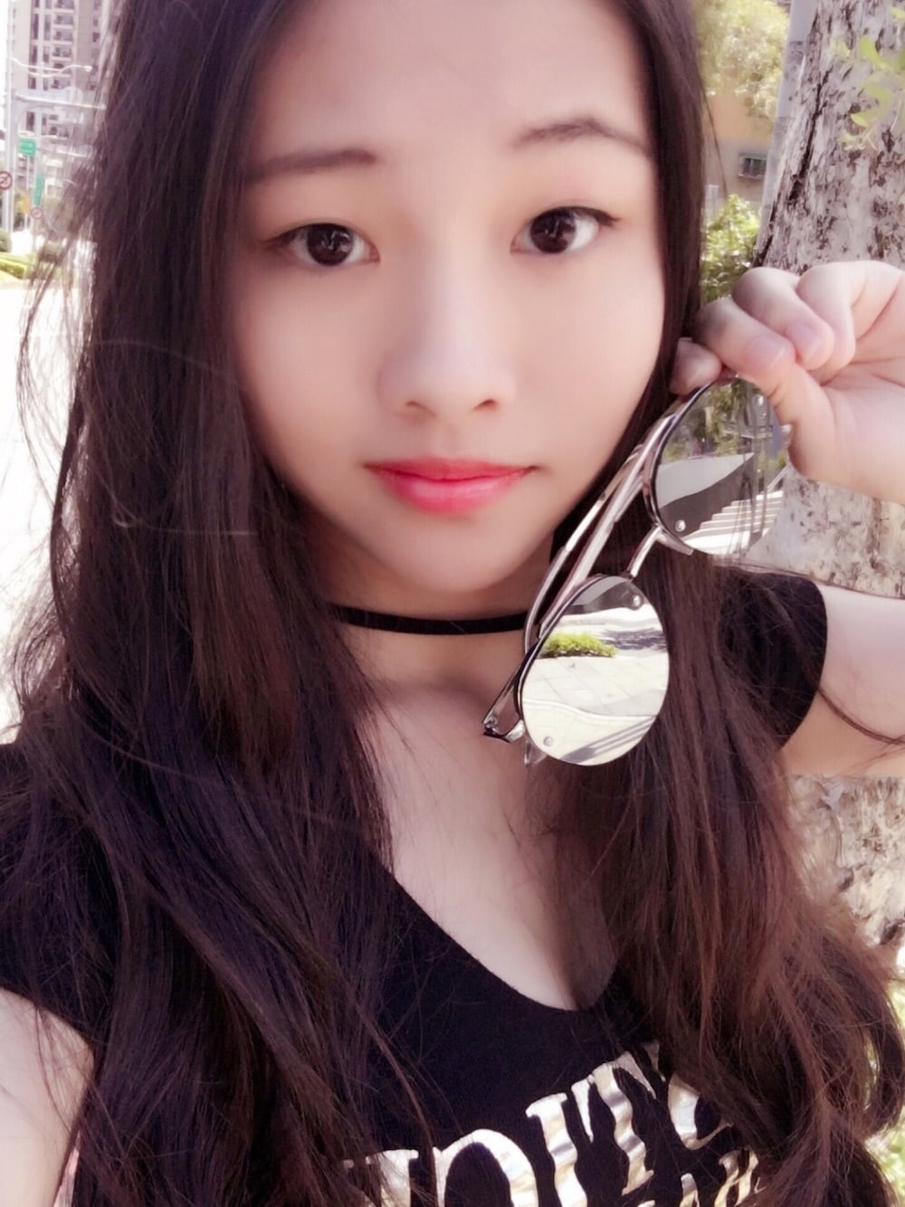 「followme、FOREVER 21、Sunglasses、summer、casual」｜「FOREVER 21のアイテム（サングラス、シルバー系）」を使った、Patricia Linさん（レディース・165cm）の夏コーディネートの1枚目の写真