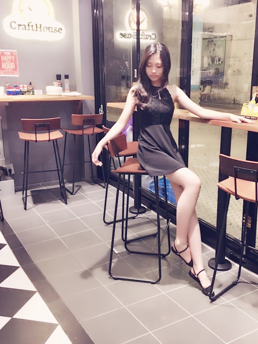 「follow me♡、air space、black、summer、BEER」｜「AIR SPACEのアイテム（ワンピース、ブラック系）」を使った、Patricia Linさん（レディース・165cm）の夏コーディネートの1枚目の写真